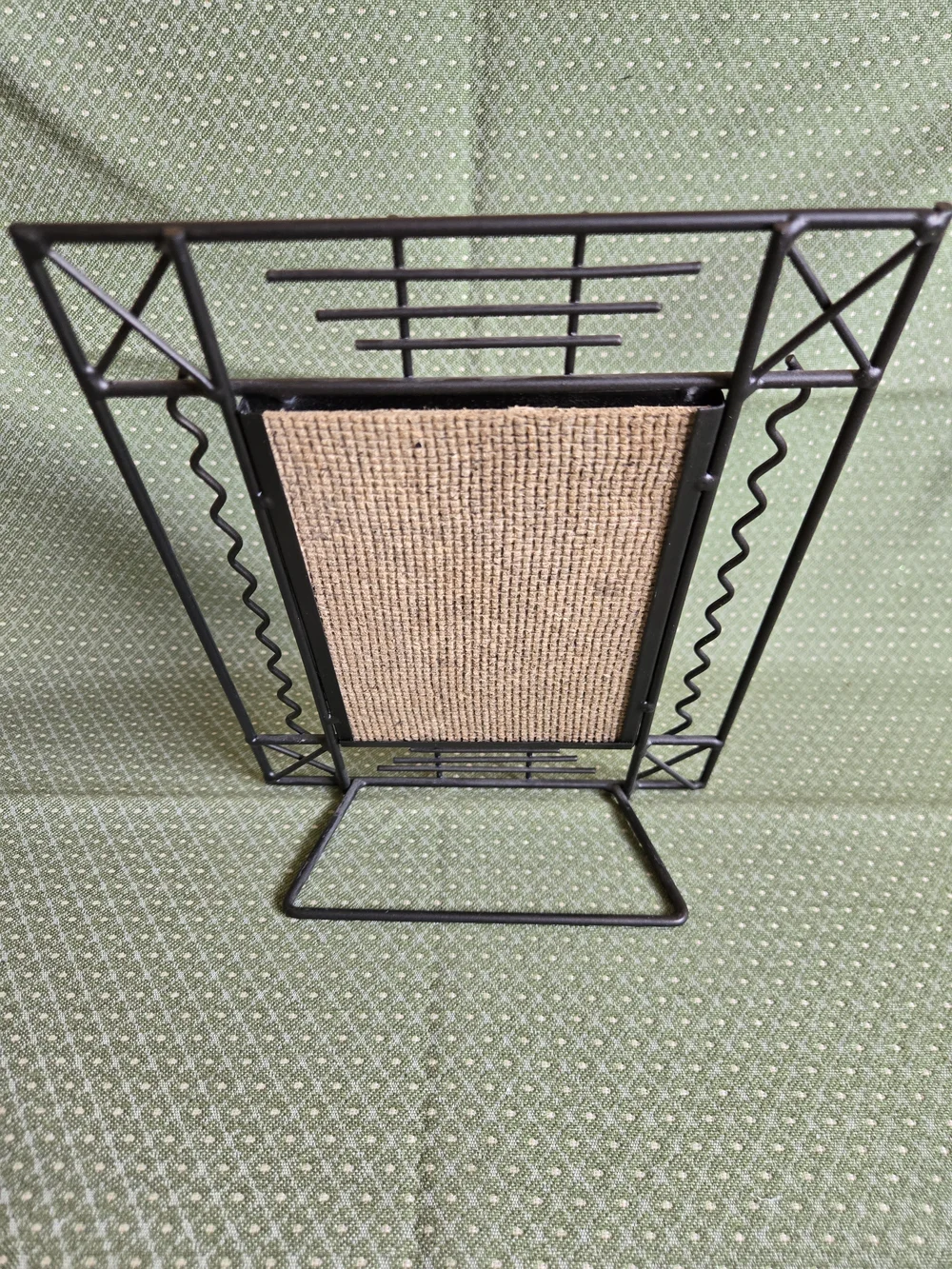 Modern Architectural Geometric Design Metal Photo Standing Frame